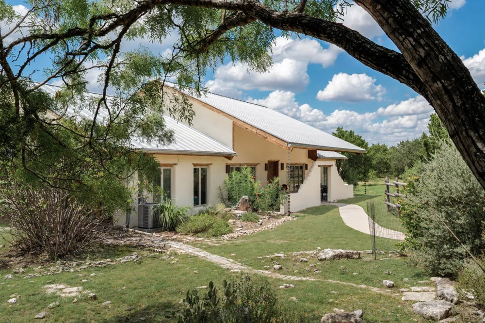 901 Old Red Ranch Road Dripping Springs, TX 78620