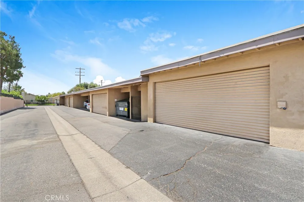 180 E Parkdale San Bernardino, CA 92404