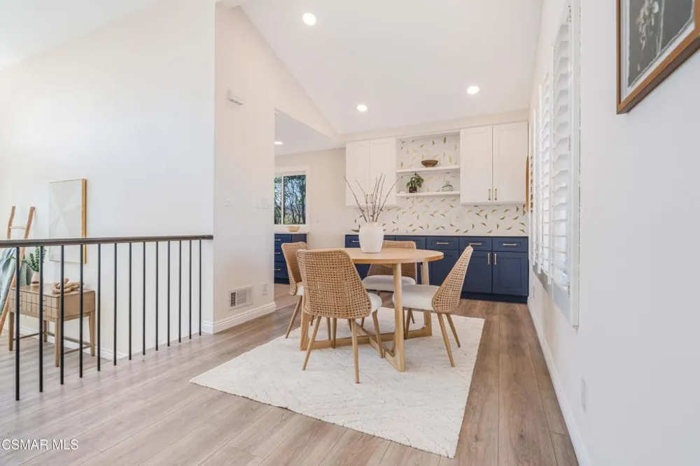 688 Velarde Drive Thousand Oaks, CA 91360
