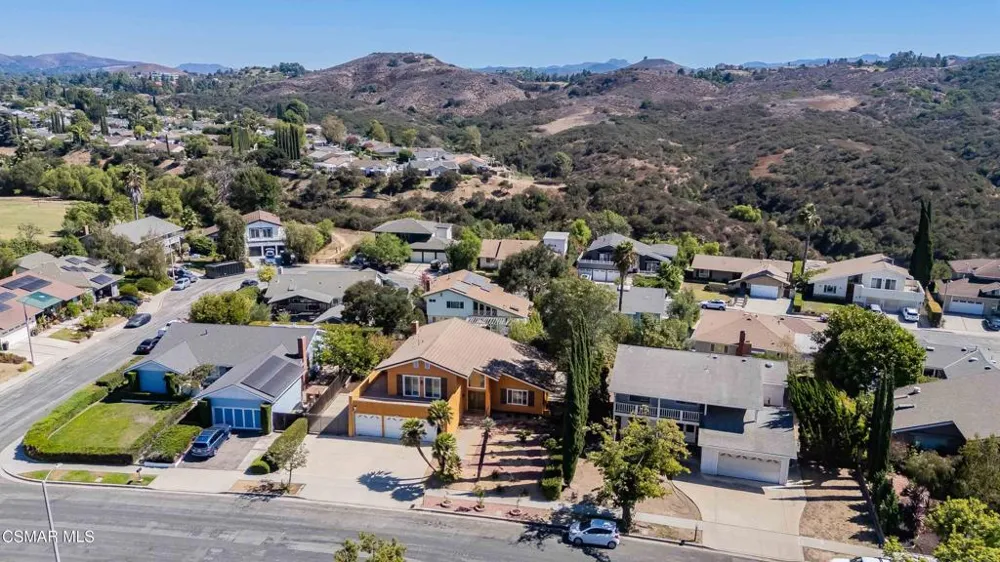 688 Velarde Drive Thousand Oaks, CA 91360