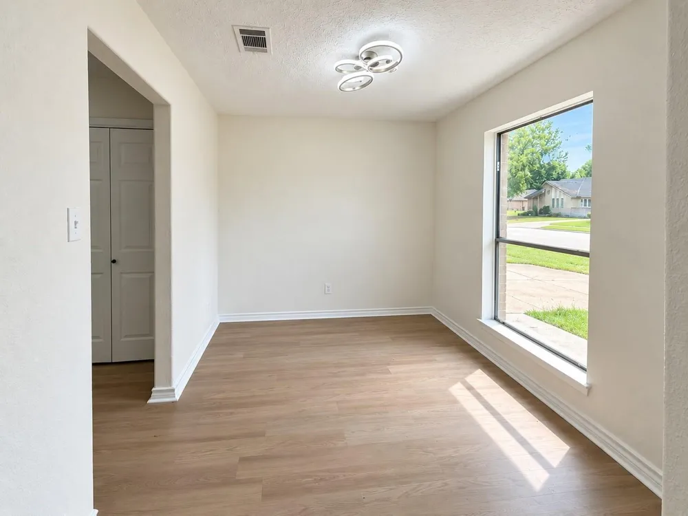 7610 Western Oak Lane Houston, TX 77040