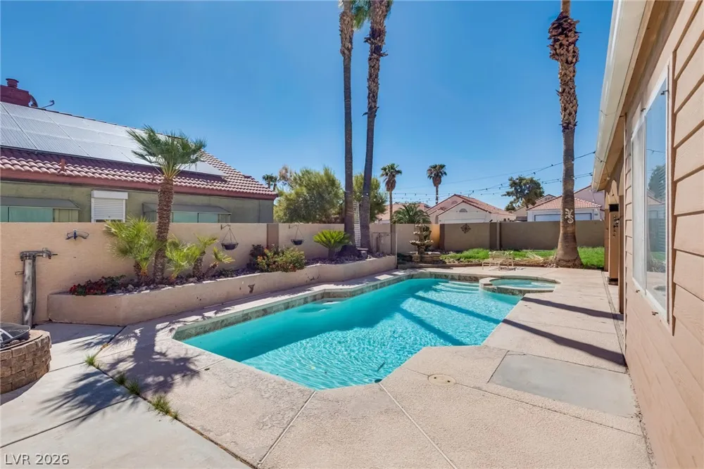 3822 Pink Frost Drive North Las Vegas, NV 89032