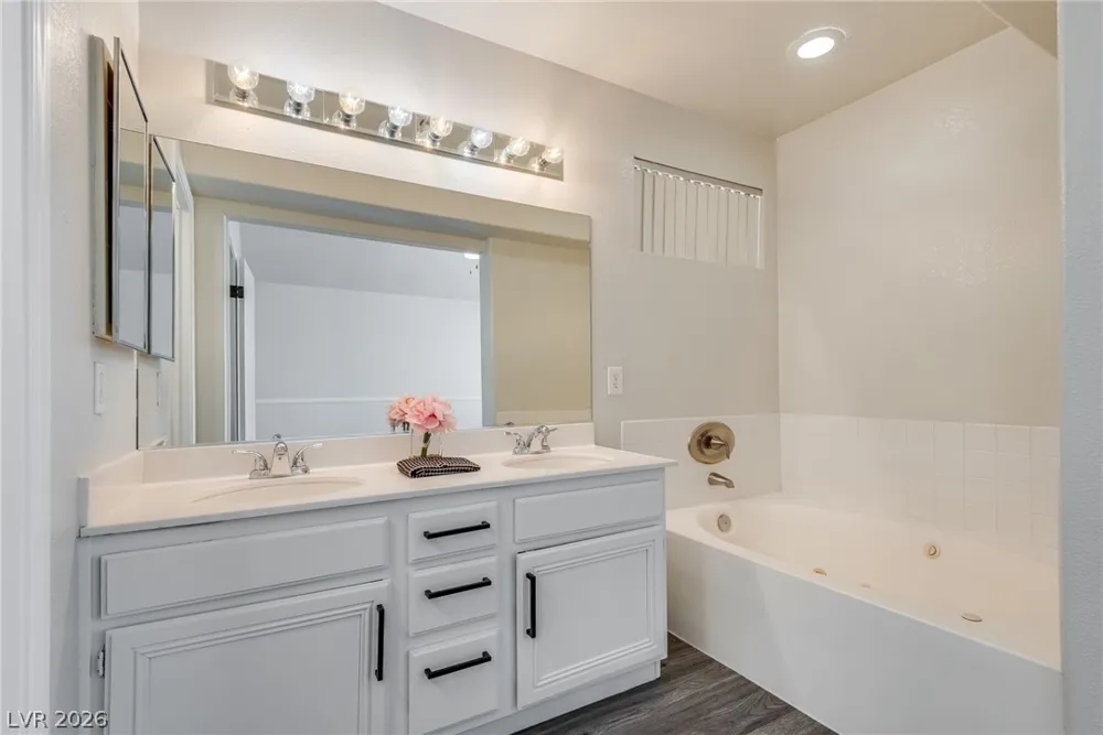 3822 Pink Frost Drive North Las Vegas, NV 89032
