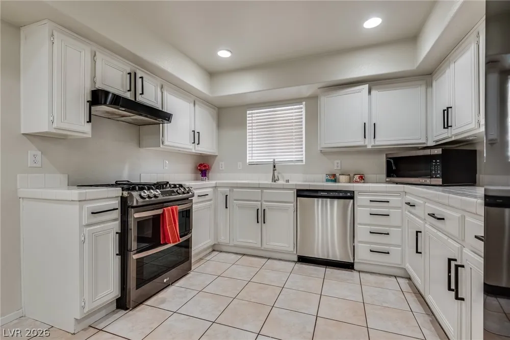 3822 Pink Frost Drive North Las Vegas, NV 89032