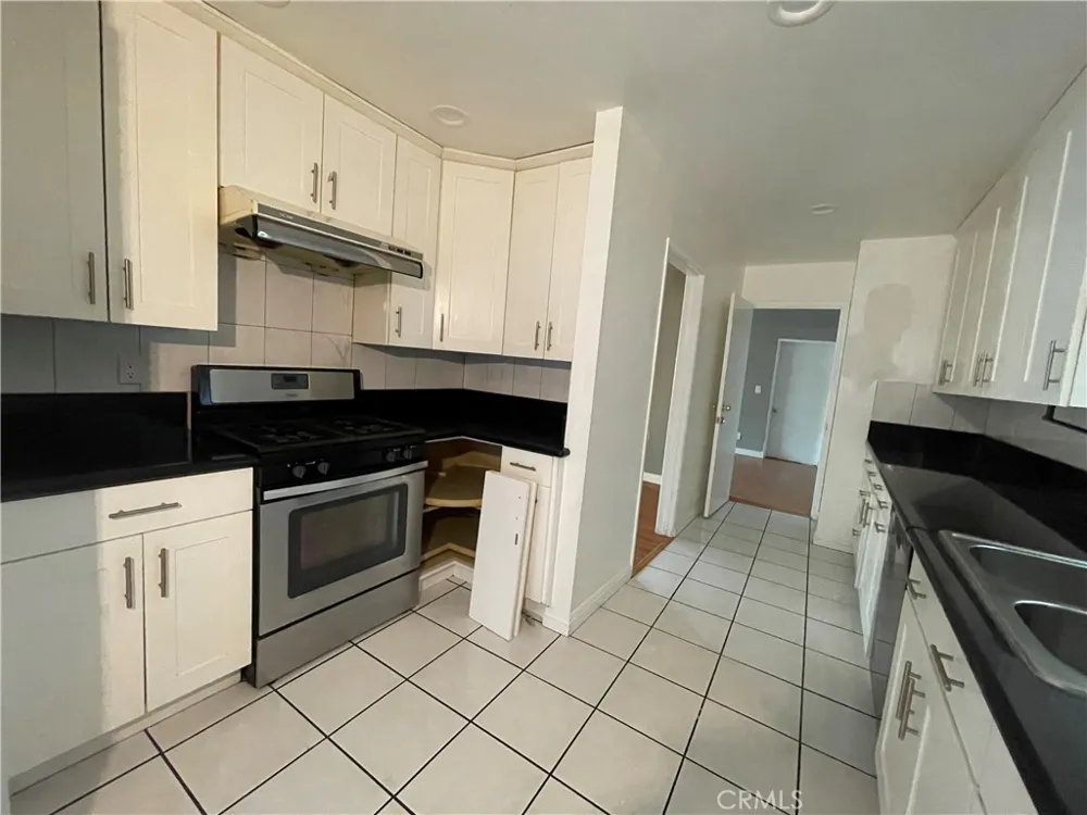 15688 Senadale Hacienda Heights, CA 91745