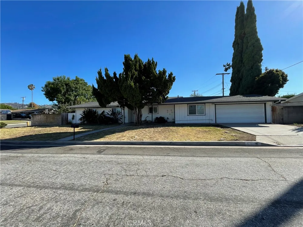 15688 Senadale Hacienda Heights, CA 91745
