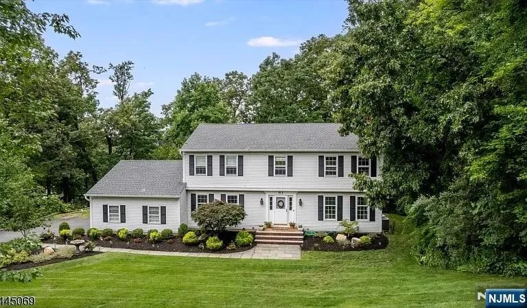 81 Poplar Drive Hanover Township, NJ 07950