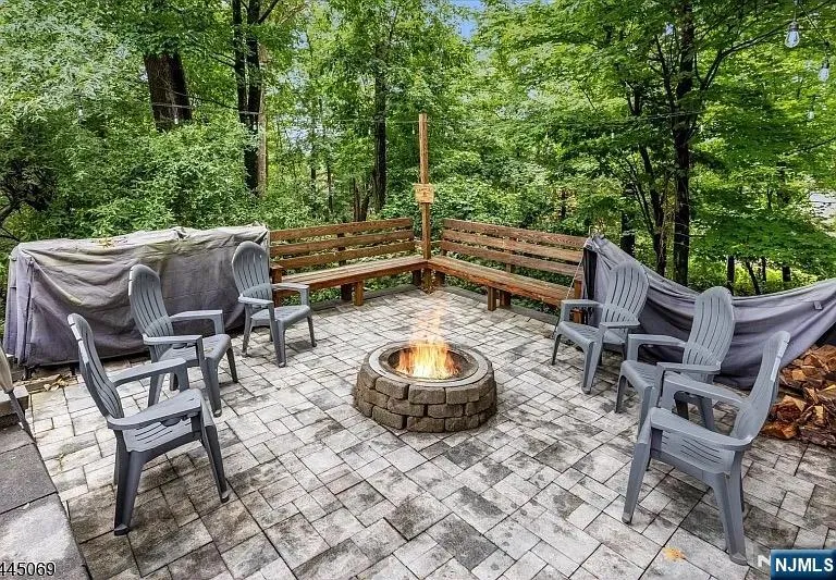 81 Poplar Drive Hanover Township, NJ 07950