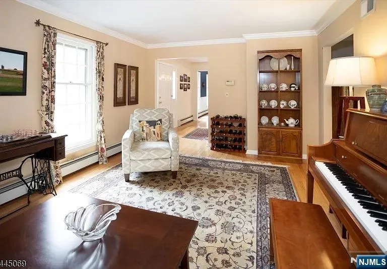 81 Poplar Drive Hanover Township, NJ 07950