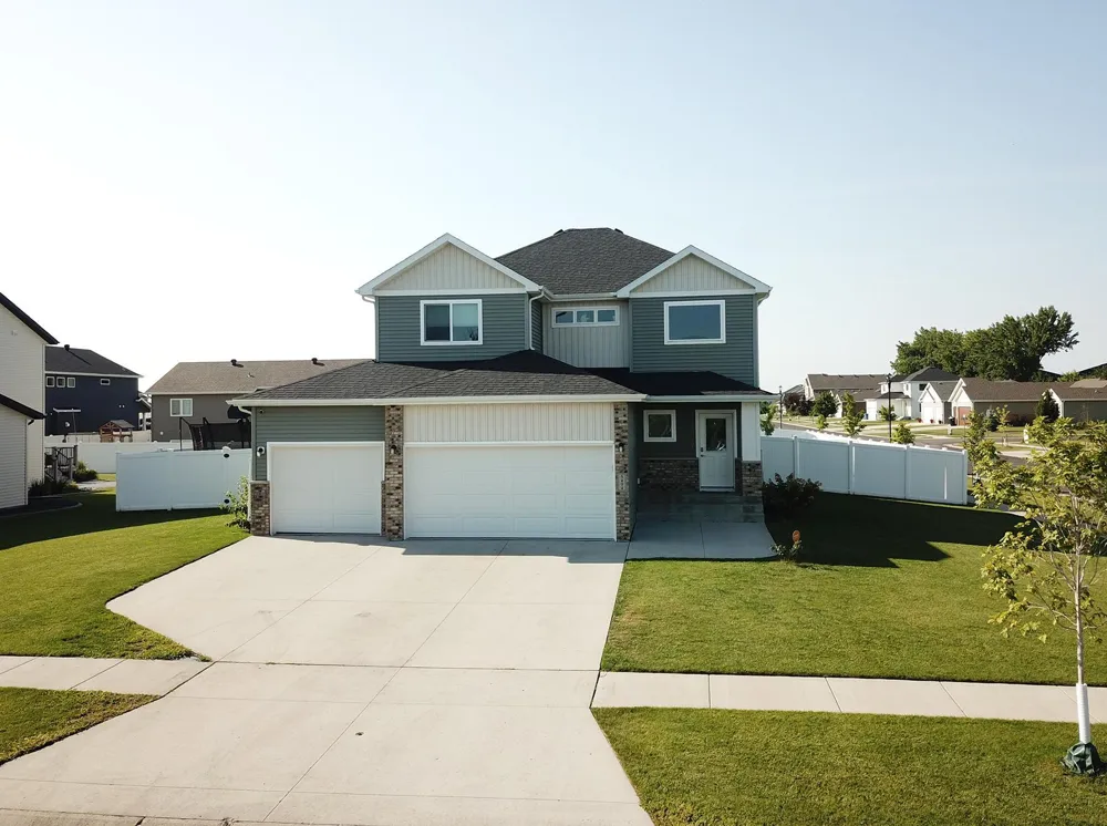 5494 Tanner Avenue S Fargo, ND 58104