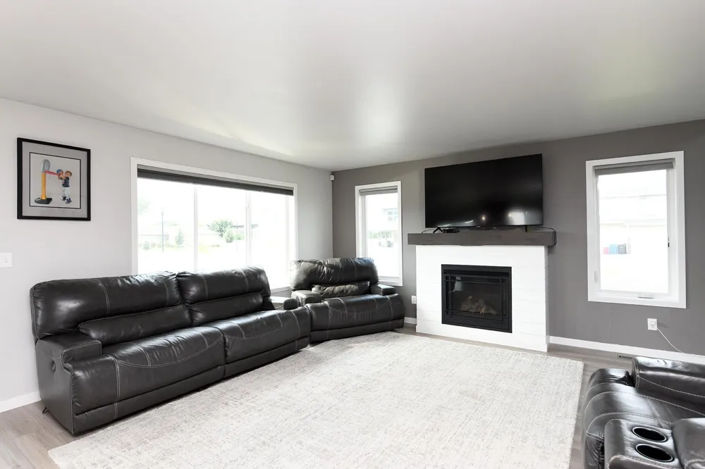 5494 Tanner Avenue S Fargo, ND 58104