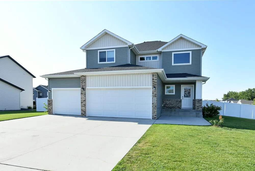 5494 Tanner Avenue S Fargo, ND 58104