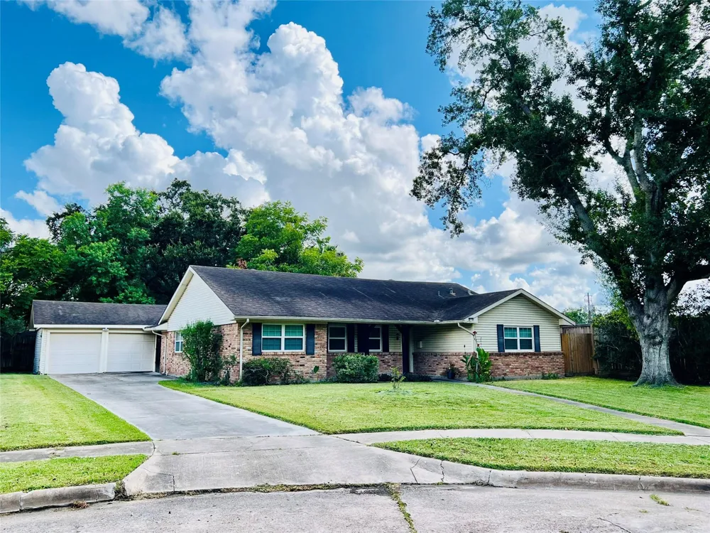 5118 Lymbar Drive Houston, TX 77096