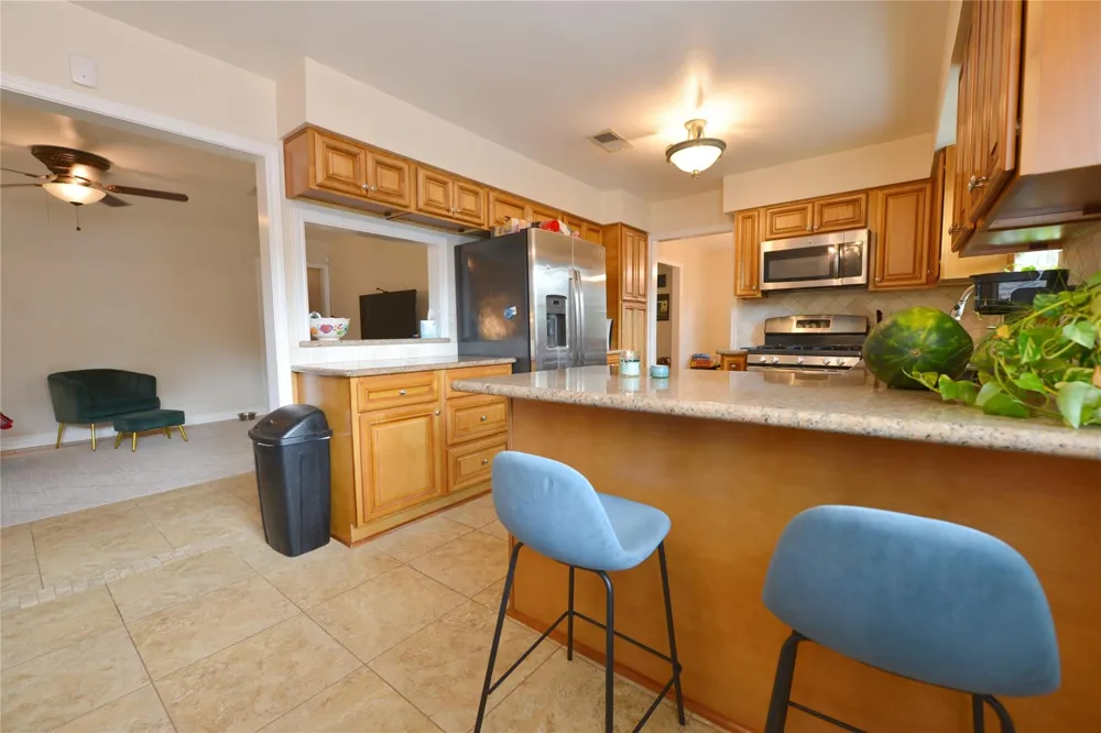 5118 Lymbar Drive Houston, TX 77096