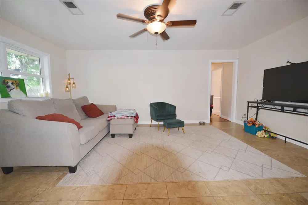 5118 Lymbar Drive Houston, TX 77096