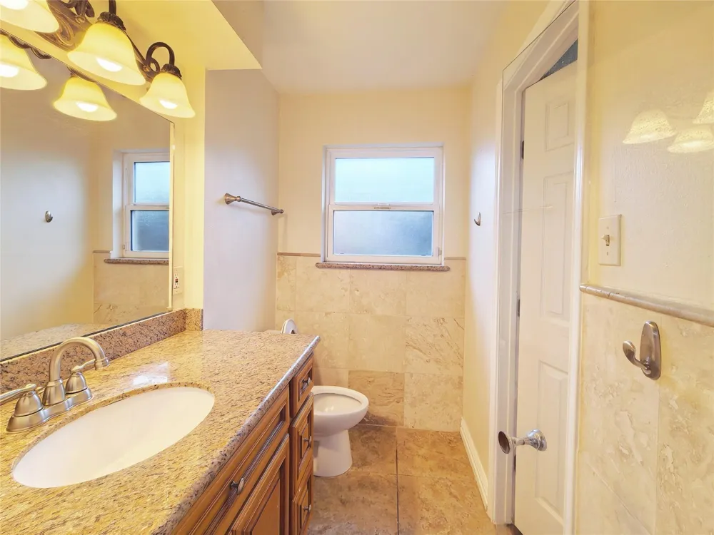 5118 Lymbar Drive Houston, TX 77096
