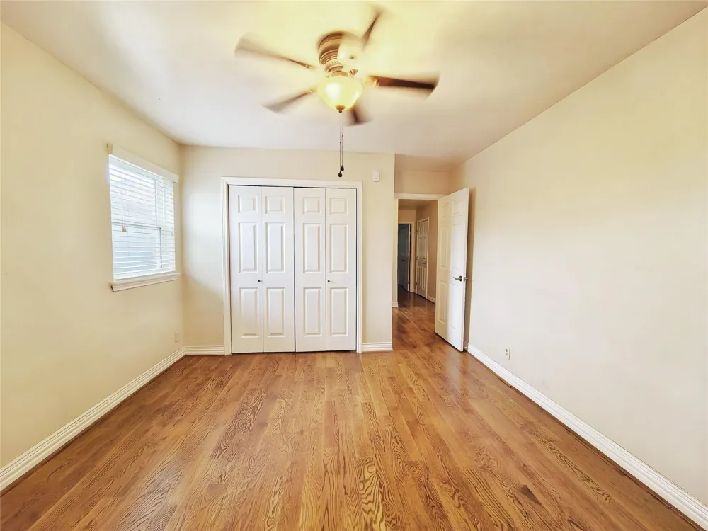 5118 Lymbar Drive Houston, TX 77096