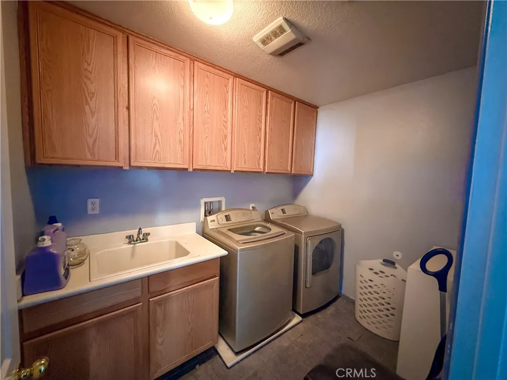 7565 Blue Mist Court Fontana, CA 92336