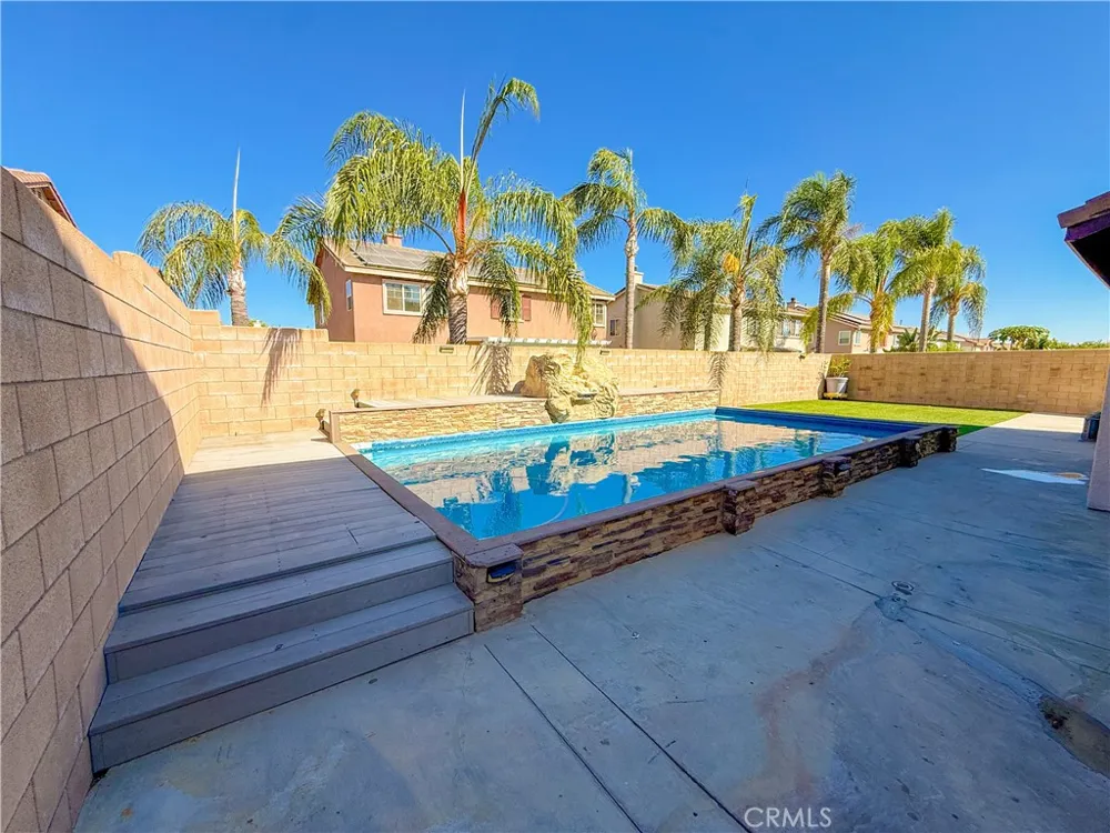 7565 Blue Mist Court Fontana, CA 92336