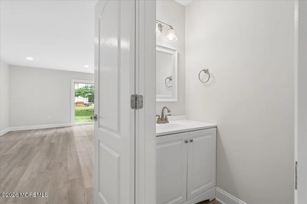 70 Oak Lane Eatontown, NJ 07724