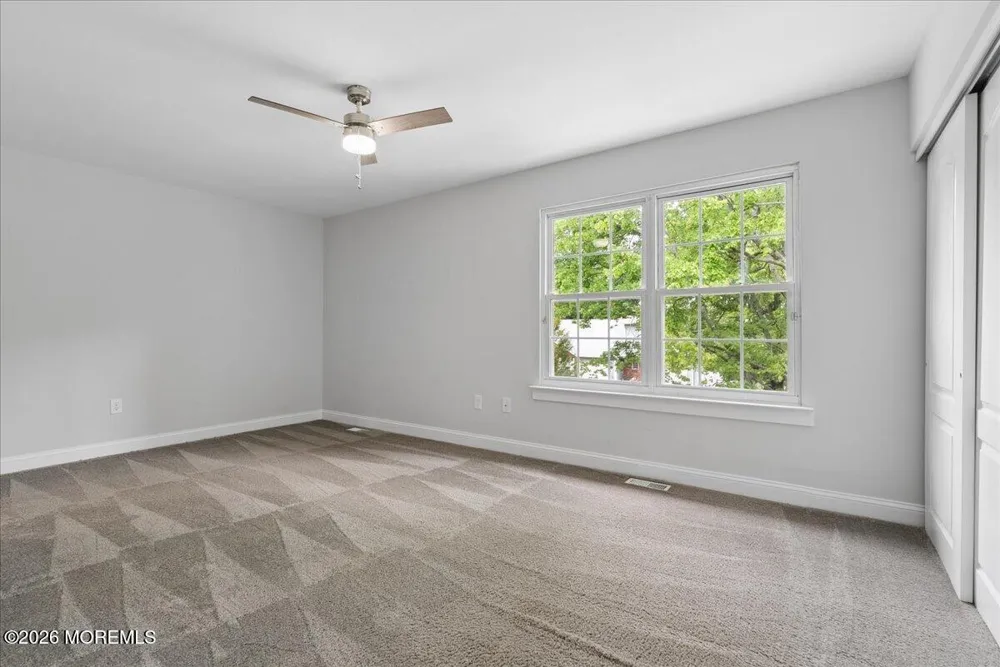 70 Oak Lane Eatontown, NJ 07724