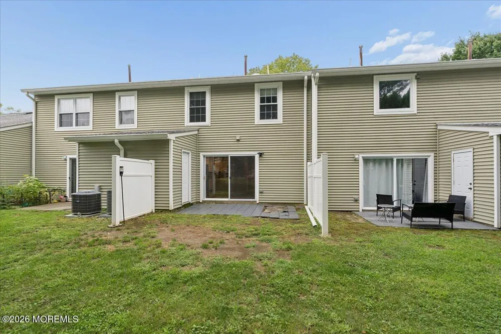 70 Oak Lane Eatontown, NJ 07724