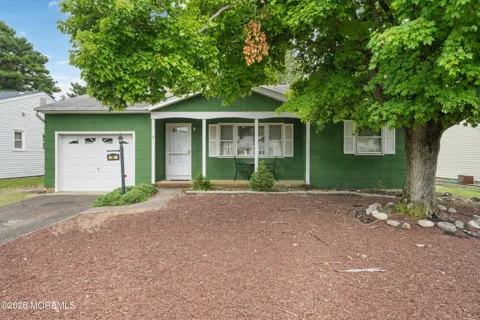 90 Castleton Drive