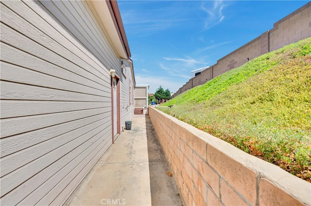 1175 La Moree Road San Marcos, CA 92078