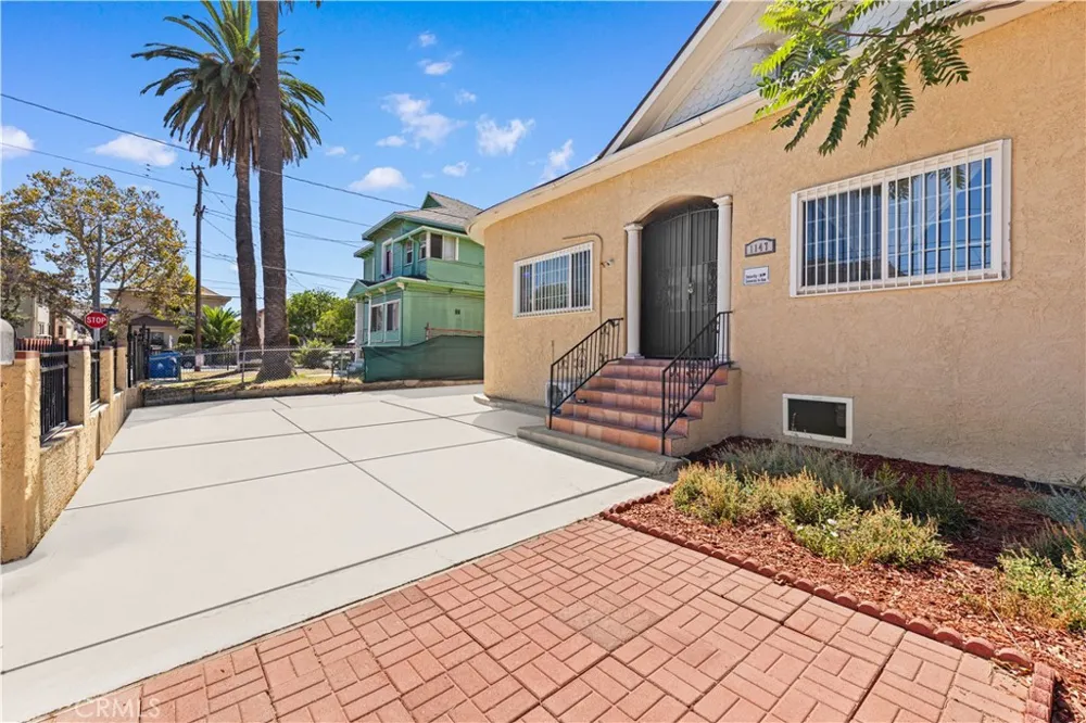 1147 S Westlake Avenue Los Angeles, CA 90006