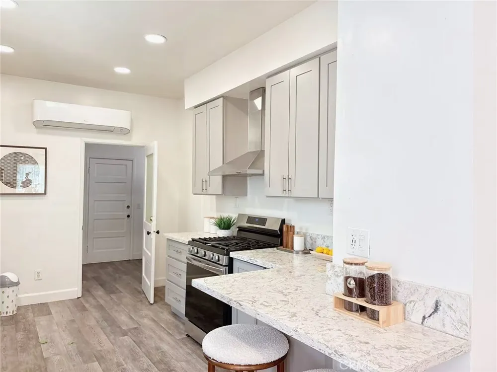 1147 S Westlake Avenue Los Angeles, CA 90006