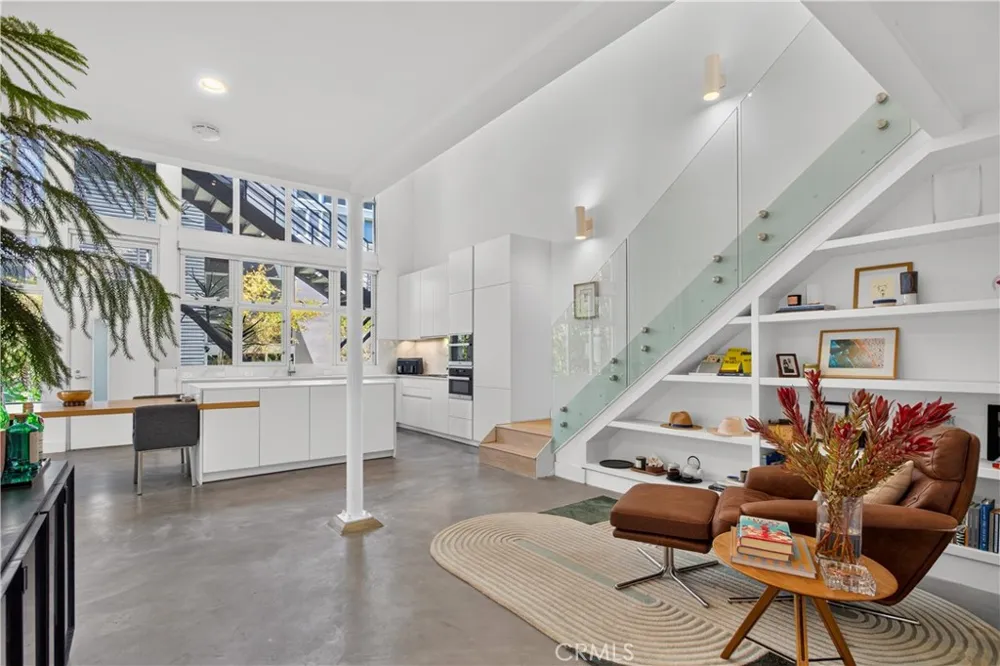 1037 Laurel Avenue #1 West Hollywood, CA 90046
