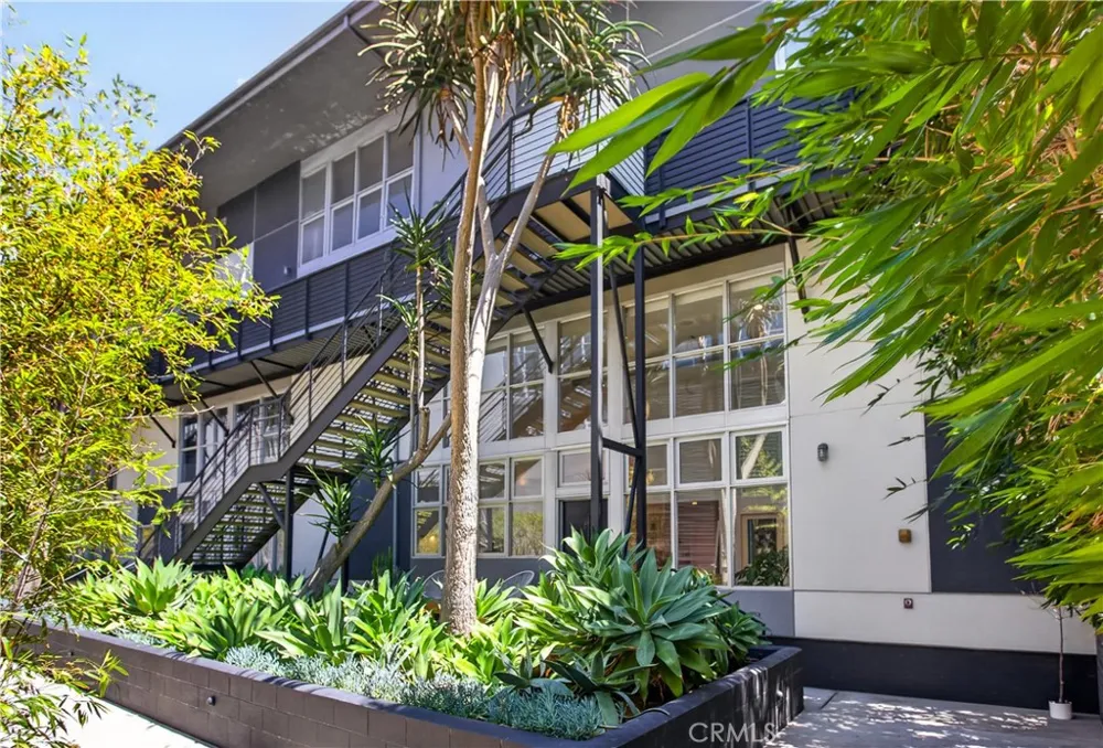 1037 Laurel Avenue #1 West Hollywood, CA 90046