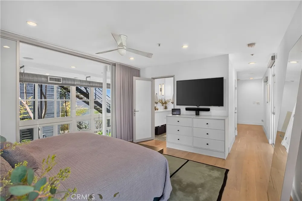 1037 Laurel Avenue #1 West Hollywood, CA 90046