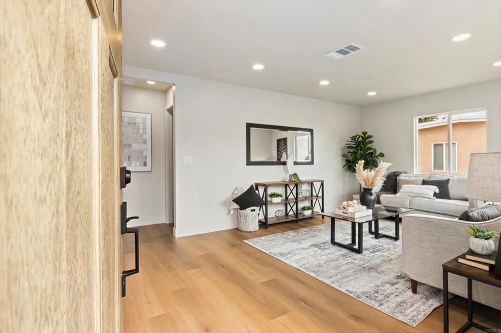 3963 Hope Street San Diego, CA 92115