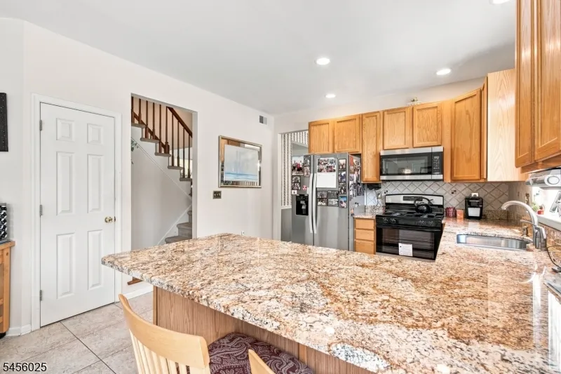 133 Charles St Franklin, NJ 08873