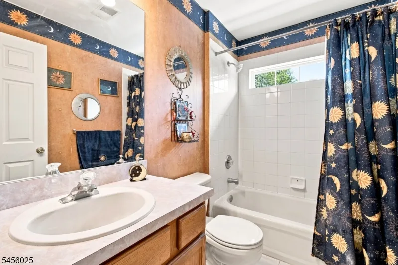 133 Charles St Franklin, NJ 08873