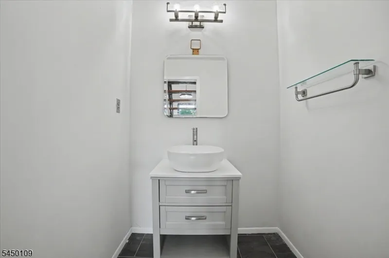 132 Bayberry Row Ondo Bernards, NJ 07920