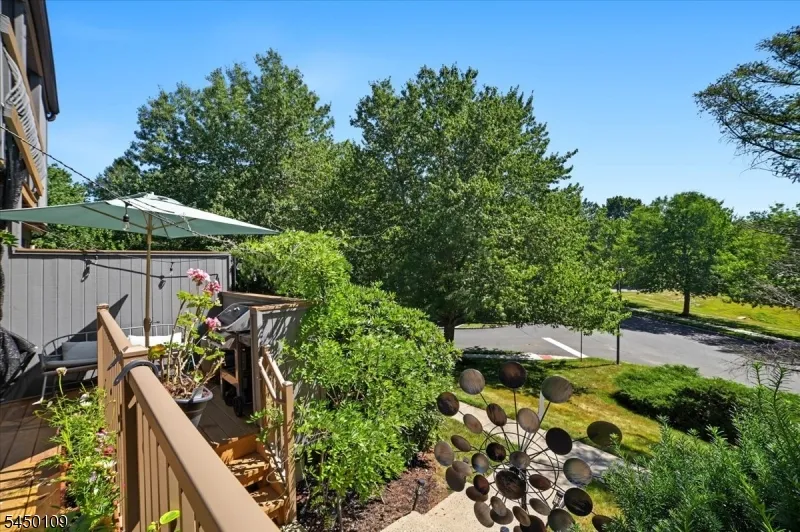 132 Bayberry Row Ondo Bernards, NJ 07920