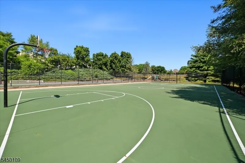 132 Bayberry Row Ondo Bernards, NJ 07920