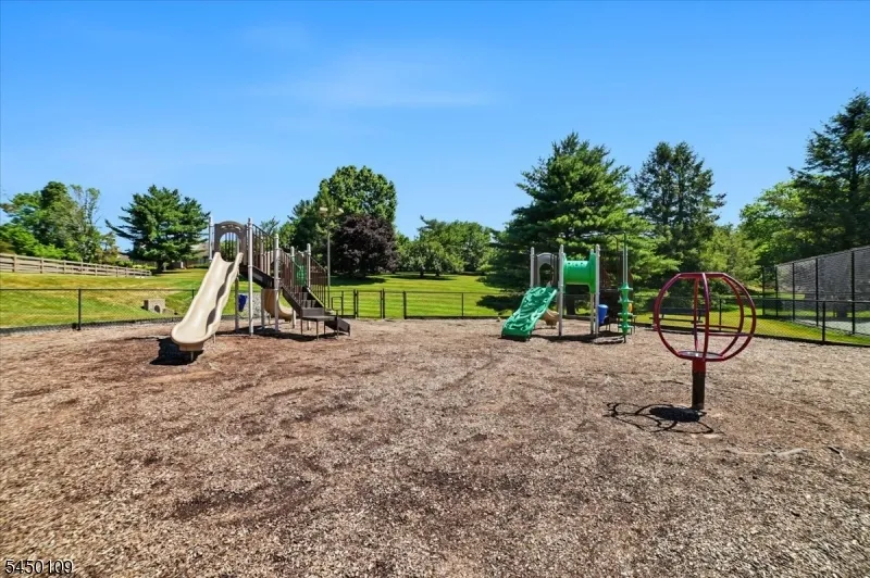 132 Bayberry Row Ondo Bernards, NJ 07920