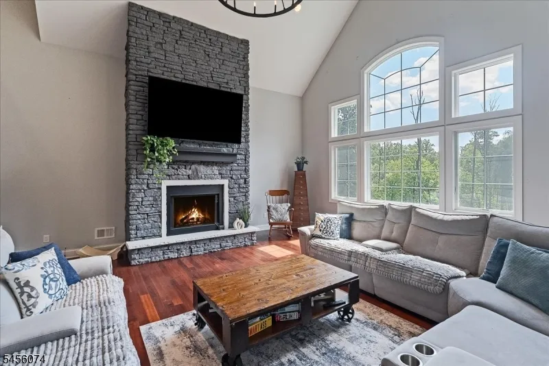 15 Windemere Way Sparta, NJ 07871