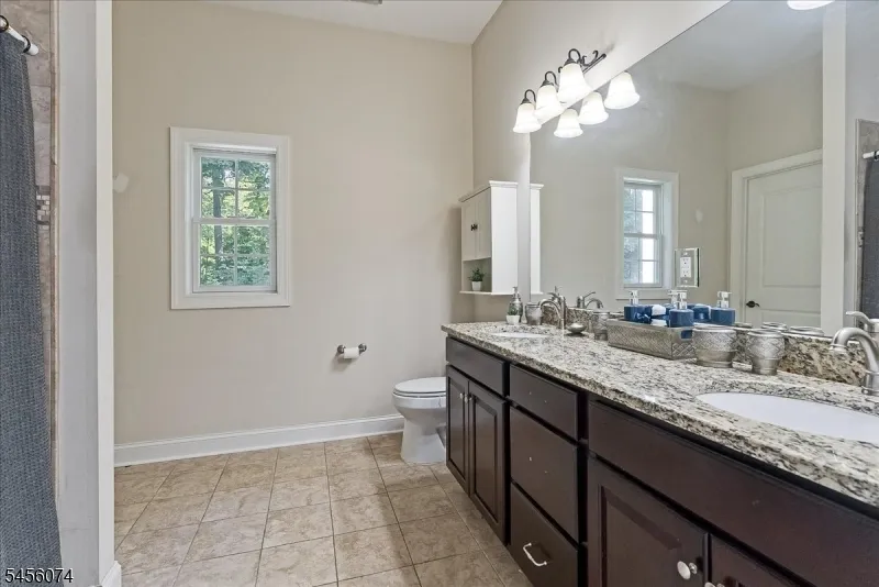 15 Windemere Way Sparta, NJ 07871