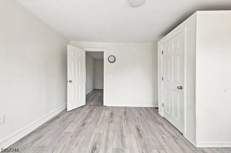 35 Cedar Aly Phillipsburg Town, NJ 08865