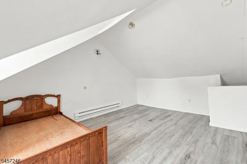 35 Cedar Aly Phillipsburg Town, NJ 08865
