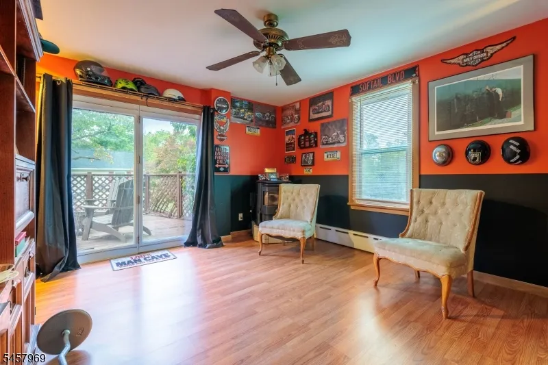 687 Riegelsville Rd Holland, NJ 08848