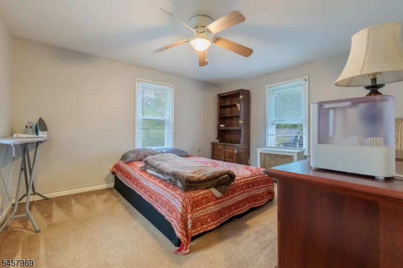 687 Riegelsville Rd Holland, NJ 08848