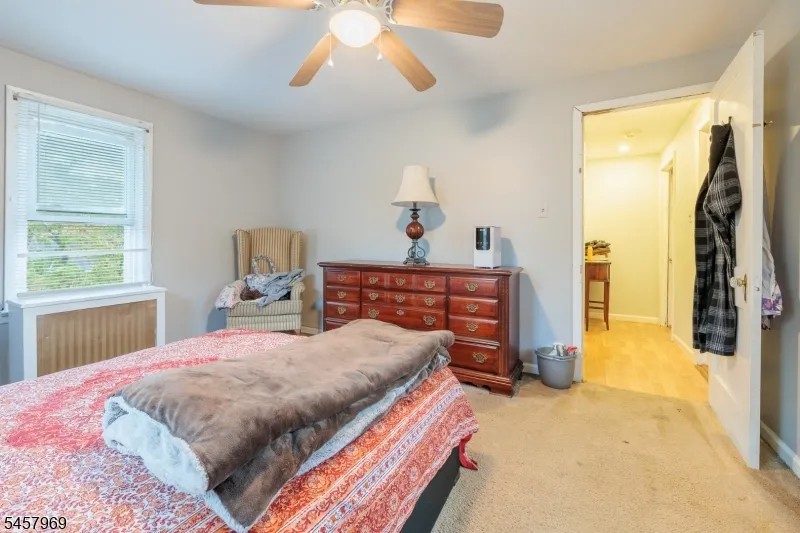687 Riegelsville Rd Holland, NJ 08848