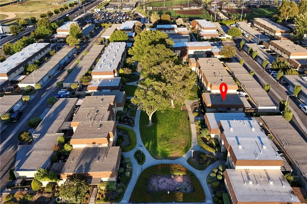5165 Dover La Palma, CA 90623