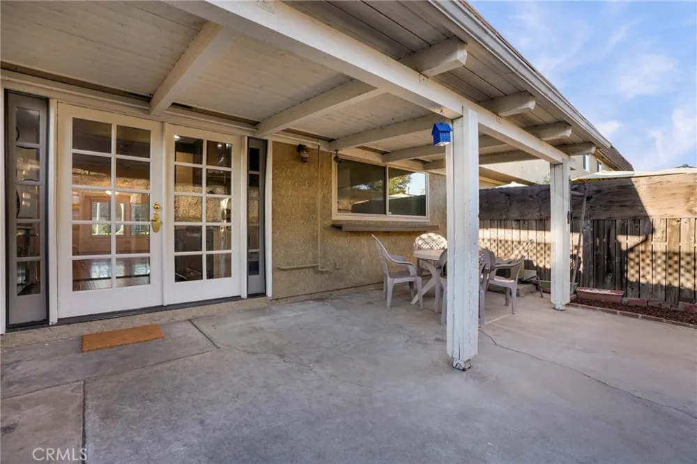 5165 Dover La Palma, CA 90623