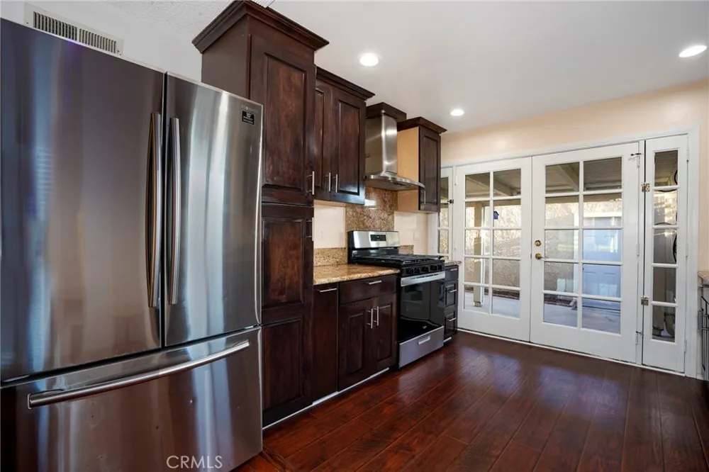 5165 Dover La Palma, CA 90623